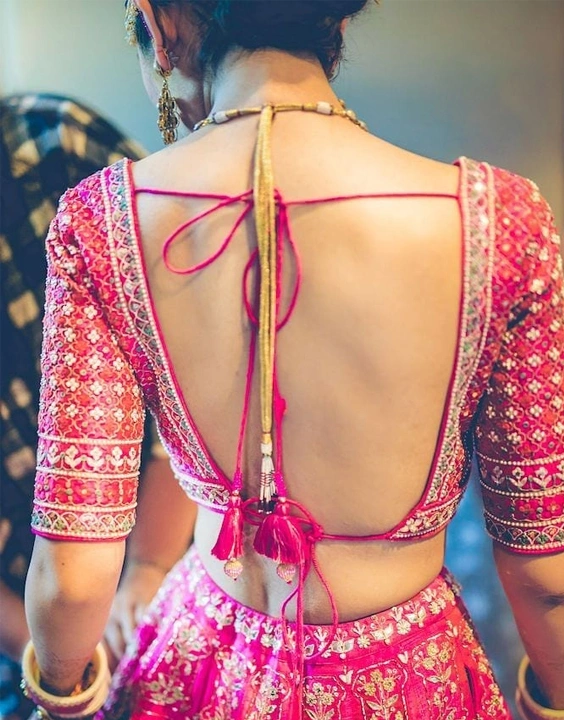 backless-blouse-styles-with-tassels