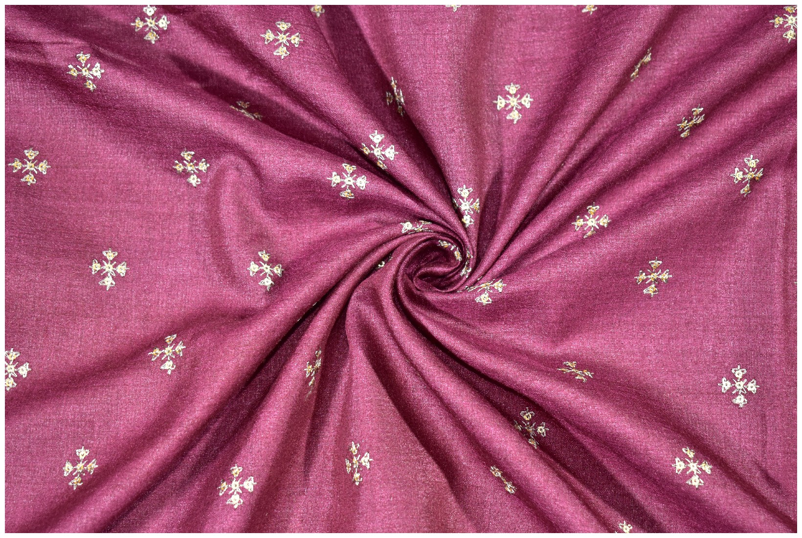 what-material-is-used-to-make-banarasi-saree