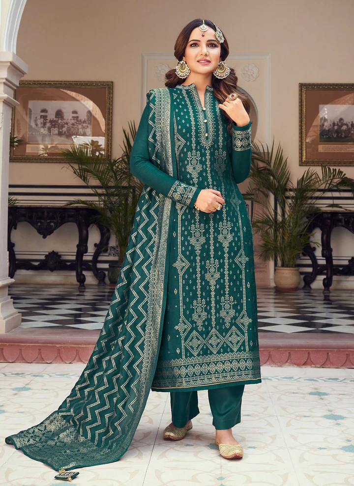 Pakistani Salwar Suit Design