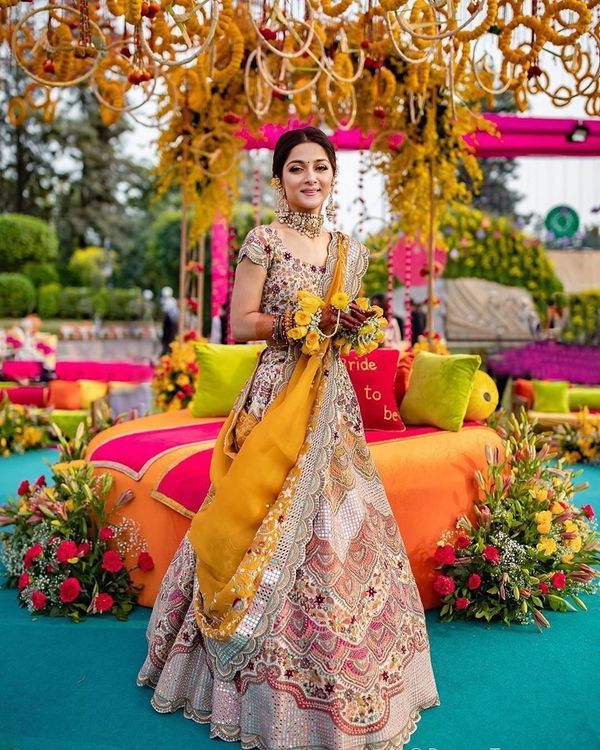  Lehenga Designs For Mehndi 