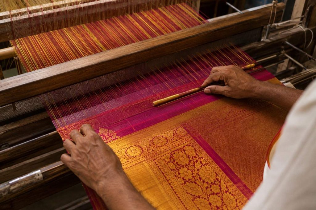 Weaving Technique for Kanchipuman Silk Sarees